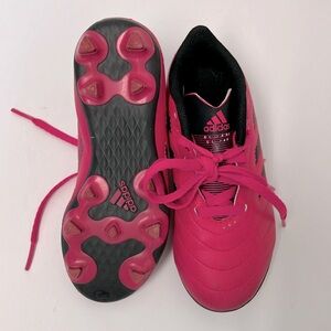 Adidas Girls Size 12 Soccer Cleats. Bright pink. Very gently used. Almost new.